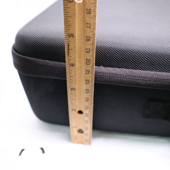 Carrying case for nintendo switch hard shell black slightly used pre-owned - Picture 8 of 12